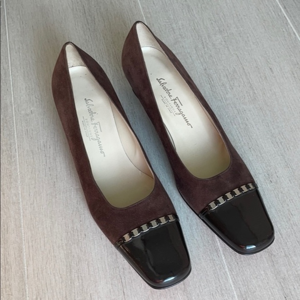 Salvatore Ferragamo Brown Suede Pumps 10 Narrow NEW Vintage